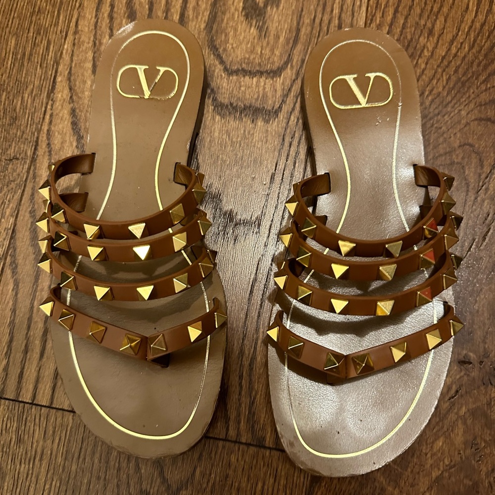 Valentino Size 35 Sandals